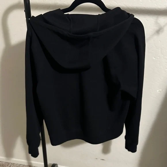 Old Navy Active Dynamic Fleece Black Zip-Up Hoodie - Picture 2 of 4